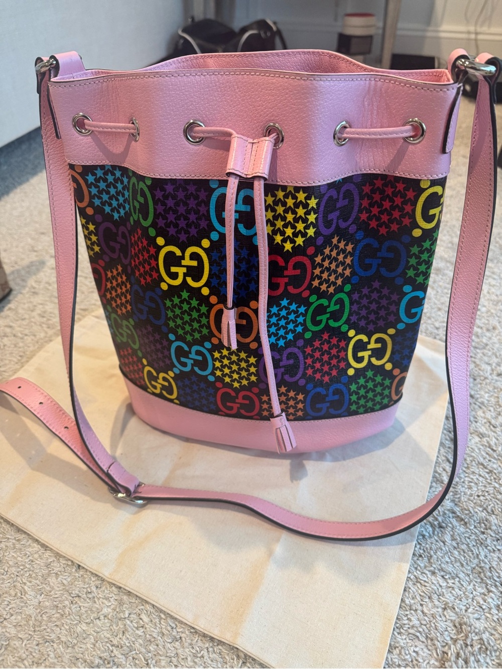Gucci Pink Multicolor GG Supreme Bucket Bag - Picture 4 of 5
